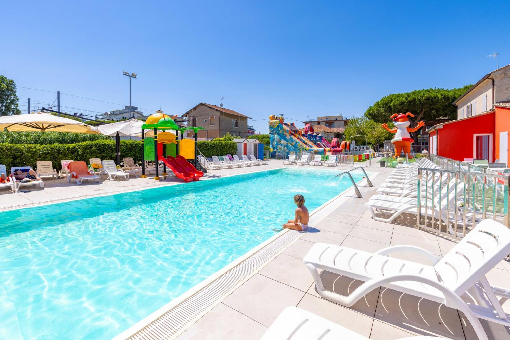 Ciccio Hotel Misano Adriatico Εξωτερικό φωτογραφία